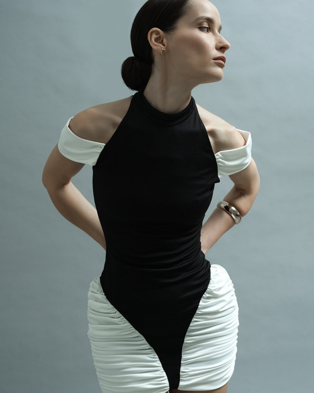 The Noir & Pearl Sculpt Mini