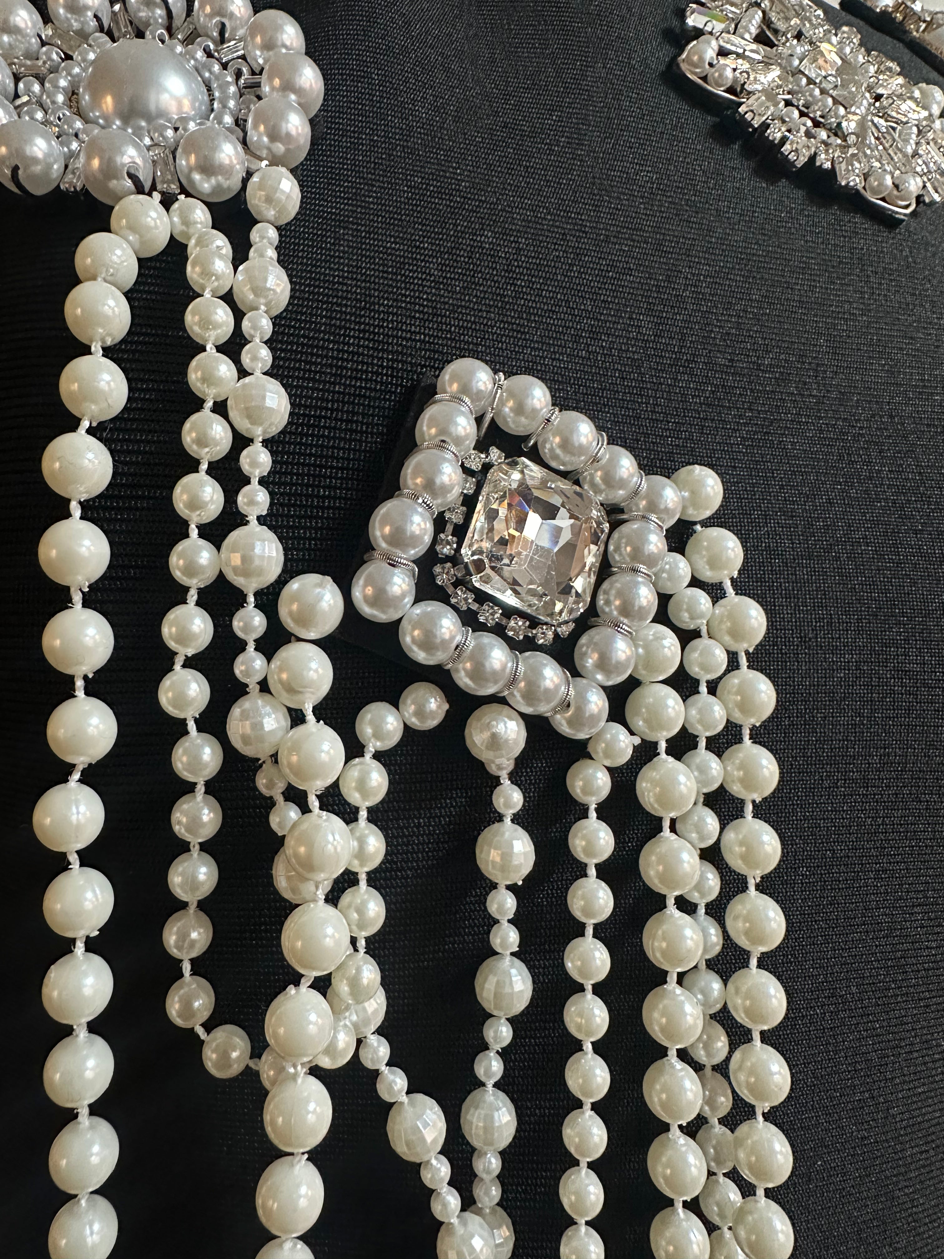 Kira Pearl Bandage bodyfit Label Dress