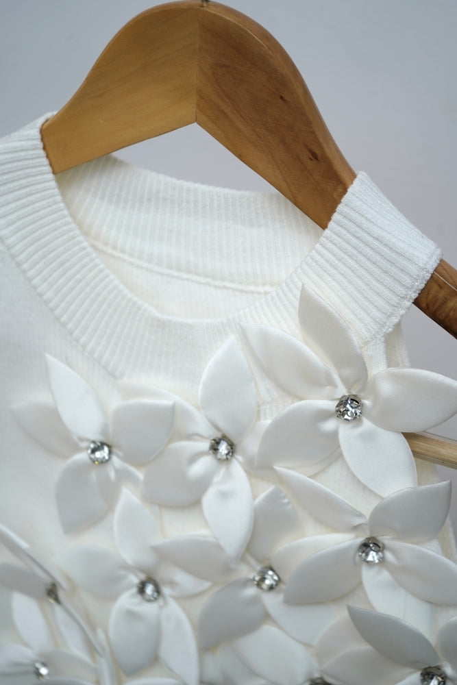 Pearl Petal Label Top