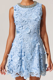 Icy Lace Charm