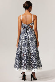 Diliro Hollow out Flowers Lace Sleeveless