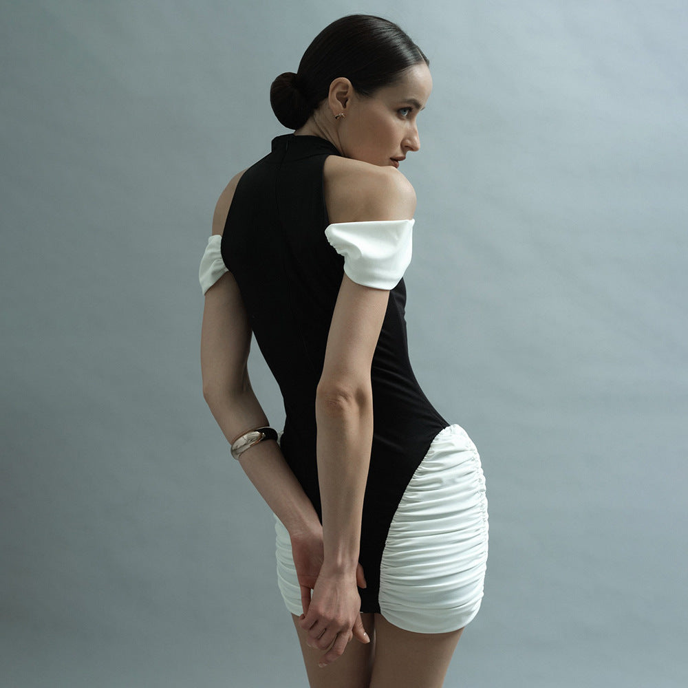 The Noir & Pearl Sculpt Mini